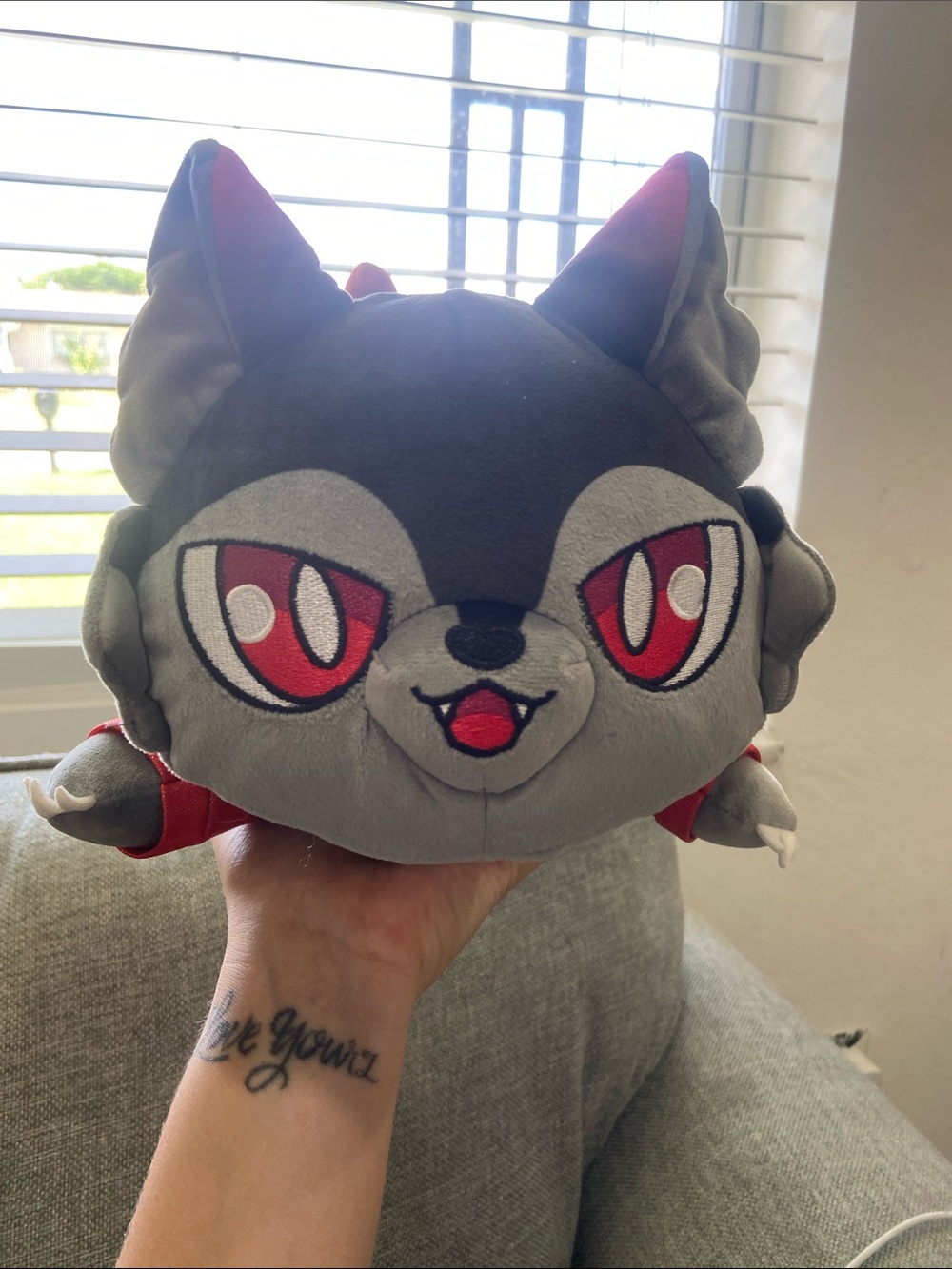 Plush Aphmau Plush Red Gray